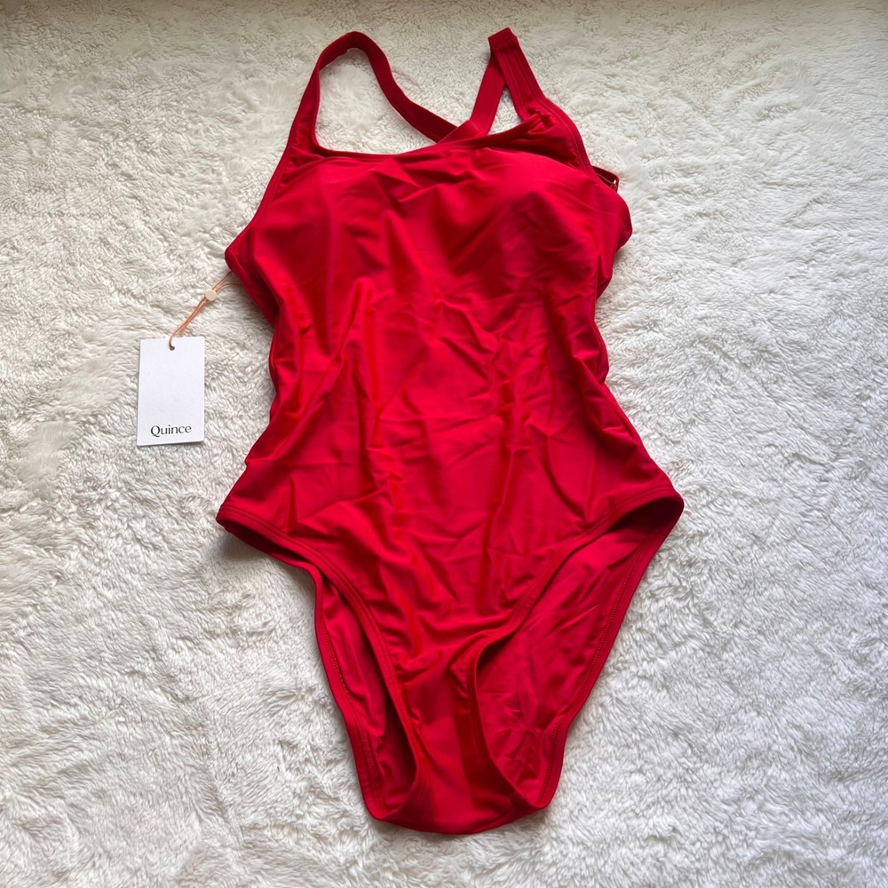 Quince Red Recycled One-Piece Swimsuit Adjustable Crisscross Straps Size S NEW